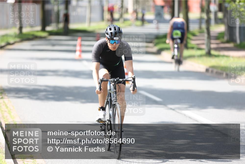 10.08.2025 - GEWOBA Citytriathlon Bremen Yannick Fuchs http://msf.ph/oto/8564690 10.08.2025 14:43:12 Radfahren 157, 180, 205, 234, 251, 311, 436, 446, 462 meine-sportfotos.de