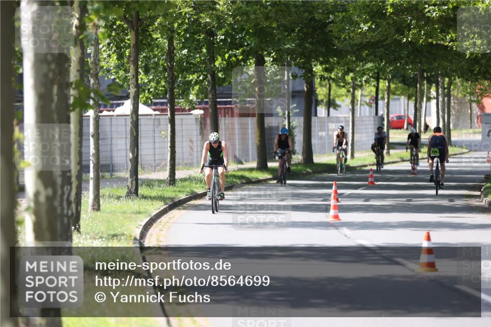 10.08.2025 - GEWOBA Citytriathlon Bremen Yannick Fuchs http://msf.ph/oto/8564699 10.08.2025 14:43:15 Radfahren 157, 180, 205, 234, 251, 311, 436, 446, 462 meine-sportfotos.de