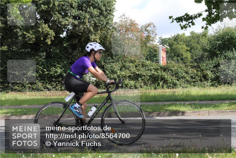 10.08.2025 - GEWOBA Citytriathlon Bremen Yannick Fuchs http://msf.ph/oto/8564700 10.08.2025 10:58:52 Radfahren 57, 191, 450 meine-sportfotos.de
