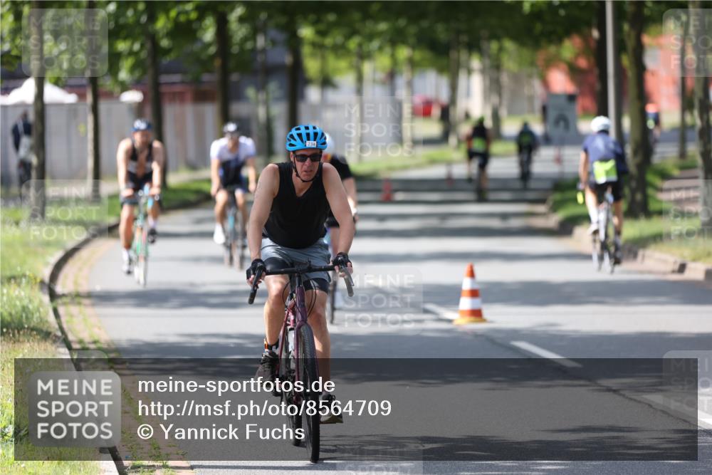 10.08.2025 - GEWOBA Citytriathlon Bremen Yannick Fuchs http://msf.ph/oto/8564709 10.08.2025 14:43:22 Radfahren 157, 234, 251, 311, 462 meine-sportfotos.de