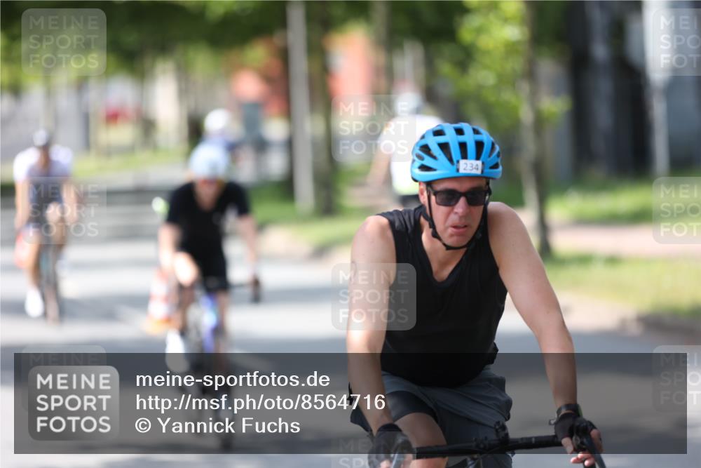 10.08.2025 - GEWOBA Citytriathlon Bremen Yannick Fuchs http://msf.ph/oto/8564716 10.08.2025 14:43:24 Radfahren 109, 157, 234, 251, 311, 462 meine-sportfotos.de