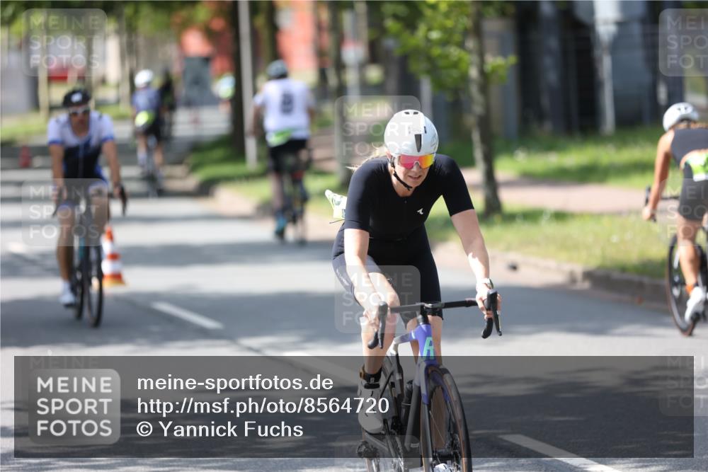 10.08.2025 - GEWOBA Citytriathlon Bremen Yannick Fuchs http://msf.ph/oto/8564720 10.08.2025 14:43:24 Radfahren 109, 157, 234, 251, 311, 462 meine-sportfotos.de