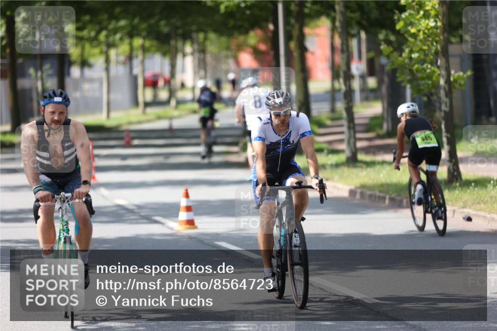10.08.2025 - GEWOBA Citytriathlon Bremen Yannick Fuchs http://msf.ph/oto/8564723 10.08.2025 14:43:25 Radfahren 109, 157, 234, 251, 311, 462 meine-sportfotos.de