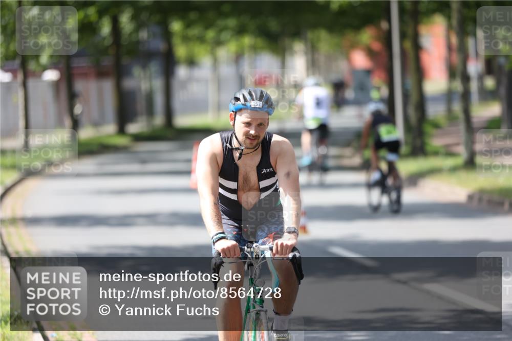10.08.2025 - GEWOBA Citytriathlon Bremen Yannick Fuchs http://msf.ph/oto/8564728 10.08.2025 14:43:26 Radfahren 109, 157, 234, 251, 311, 462 meine-sportfotos.de