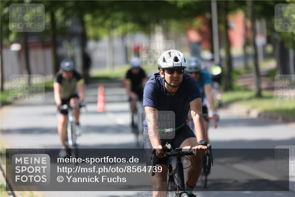 10.08.2025 - GEWOBA Citytriathlon Bremen Yannick Fuchs http://msf.ph/oto/8564739 10.08.2025 14:43:41 Radfahren 86, 109, 154, 163, 259, 325 meine-sportfotos.de