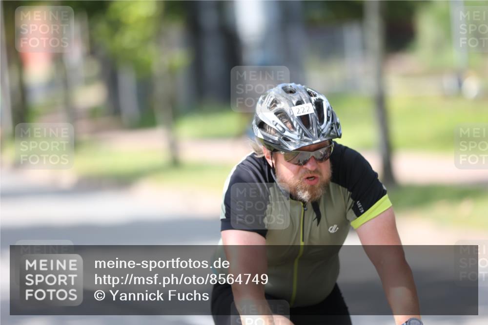 10.08.2025 - GEWOBA Citytriathlon Bremen Yannick Fuchs http://msf.ph/oto/8564749 10.08.2025 14:43:44 Radfahren 86, 109, 154, 163, 259, 325 meine-sportfotos.de