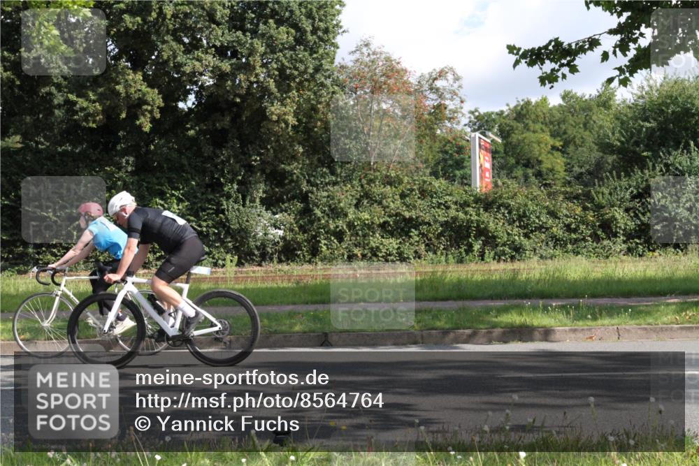 10.08.2025 - GEWOBA Citytriathlon Bremen Yannick Fuchs http://msf.ph/oto/8564764 10.08.2025 10:59:37 Radfahren 59, 209, 463, 475 meine-sportfotos.de