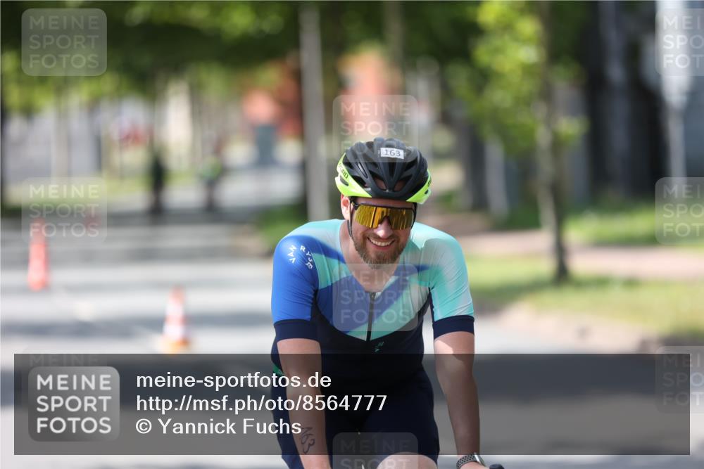 10.08.2025 - GEWOBA Citytriathlon Bremen Yannick Fuchs http://msf.ph/oto/8564777 10.08.2025 14:43:54 Radfahren 86, 154, 163, 259, 298, 325 meine-sportfotos.de