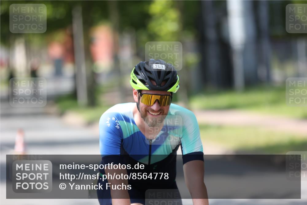 10.08.2025 - GEWOBA Citytriathlon Bremen Yannick Fuchs http://msf.ph/oto/8564778 10.08.2025 14:43:54 Radfahren 86, 154, 163, 259, 298, 325 meine-sportfotos.de