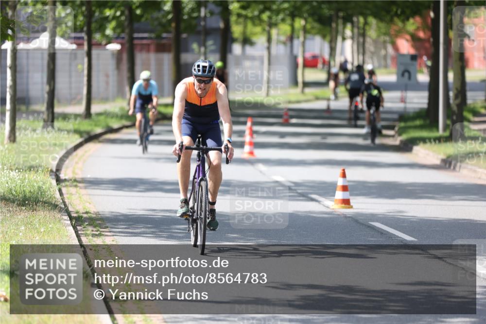 10.08.2025 - GEWOBA Citytriathlon Bremen Yannick Fuchs http://msf.ph/oto/8564783 10.08.2025 14:44:05 Radfahren 267, 278, 298, 325, 408, 445 meine-sportfotos.de