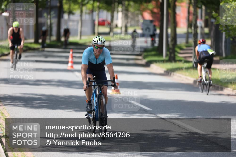 10.08.2025 - GEWOBA Citytriathlon Bremen Yannick Fuchs http://msf.ph/oto/8564796 10.08.2025 14:44:09 Radfahren 28, 267, 278, 298, 408, 445 meine-sportfotos.de