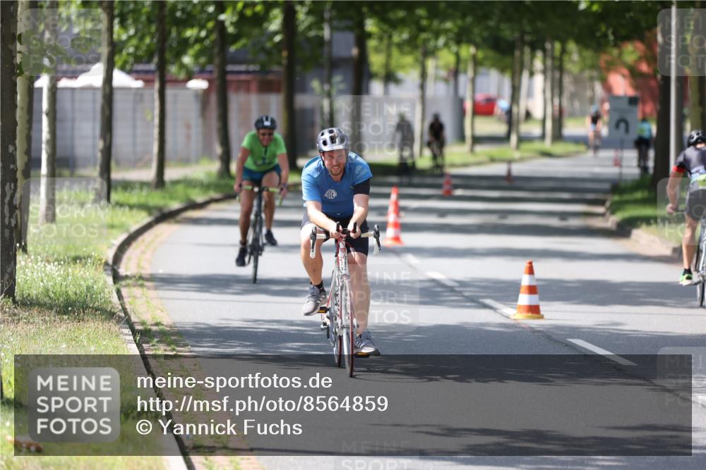 10.08.2025 - GEWOBA Citytriathlon Bremen Yannick Fuchs http://msf.ph/oto/8564859 10.08.2025 14:44:35 Radfahren 9, 73, 200, 208, 323, 383 meine-sportfotos.de
