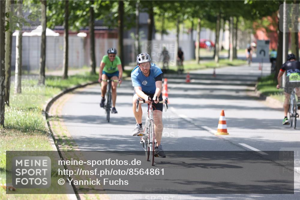 10.08.2025 - GEWOBA Citytriathlon Bremen Yannick Fuchs http://msf.ph/oto/8564861 10.08.2025 14:44:35 Radfahren 9, 73, 200, 208, 323, 383 meine-sportfotos.de