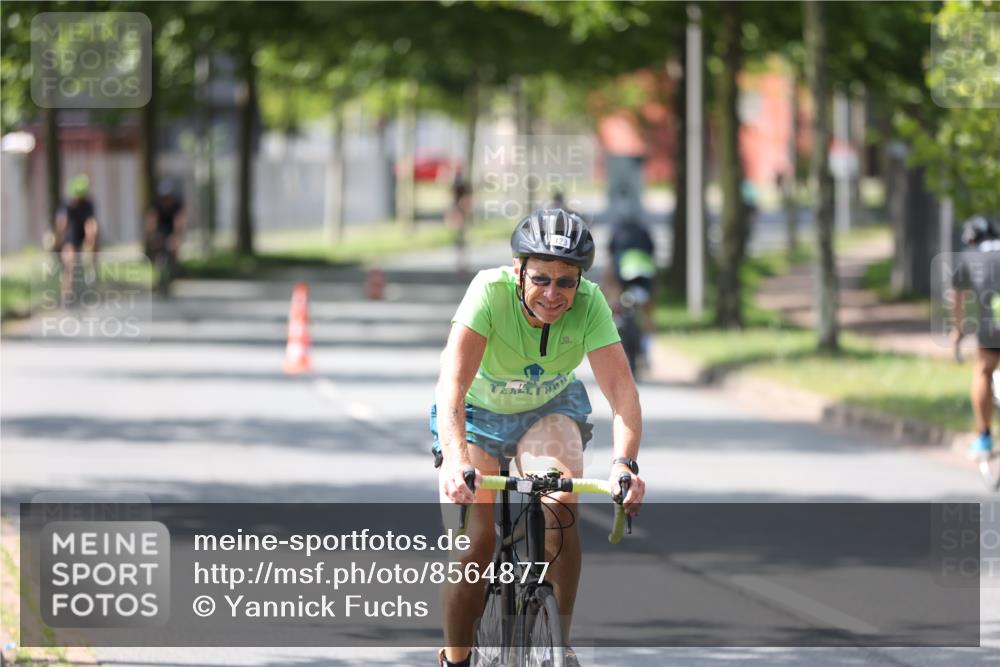 10.08.2025 - GEWOBA Citytriathlon Bremen Yannick Fuchs http://msf.ph/oto/8564877 10.08.2025 14:44:38 Radfahren 9, 73, 200, 208, 323, 383 meine-sportfotos.de