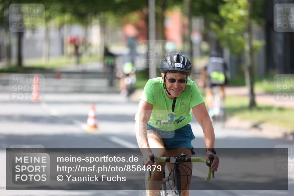10.08.2025 - GEWOBA Citytriathlon Bremen Yannick Fuchs http://msf.ph/oto/8564879 10.08.2025 14:44:38 Radfahren 9, 73, 200, 208, 323, 383 meine-sportfotos.de
