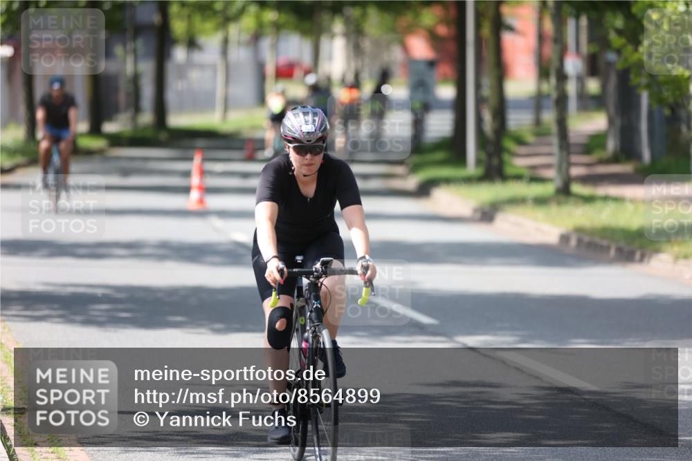10.08.2025 - GEWOBA Citytriathlon Bremen Yannick Fuchs http://msf.ph/oto/8564899 10.08.2025 14:44:46 Radfahren 73, 208, 323, 346, 383 meine-sportfotos.de