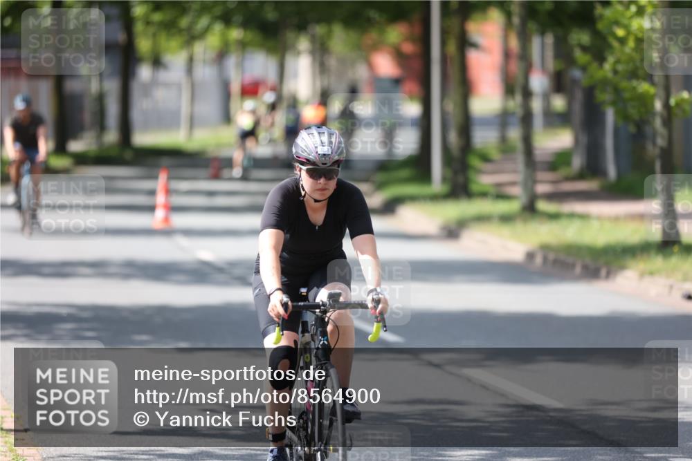 10.08.2025 - GEWOBA Citytriathlon Bremen Yannick Fuchs http://msf.ph/oto/8564900 10.08.2025 14:44:46 Radfahren 73, 208, 323, 346, 383 meine-sportfotos.de