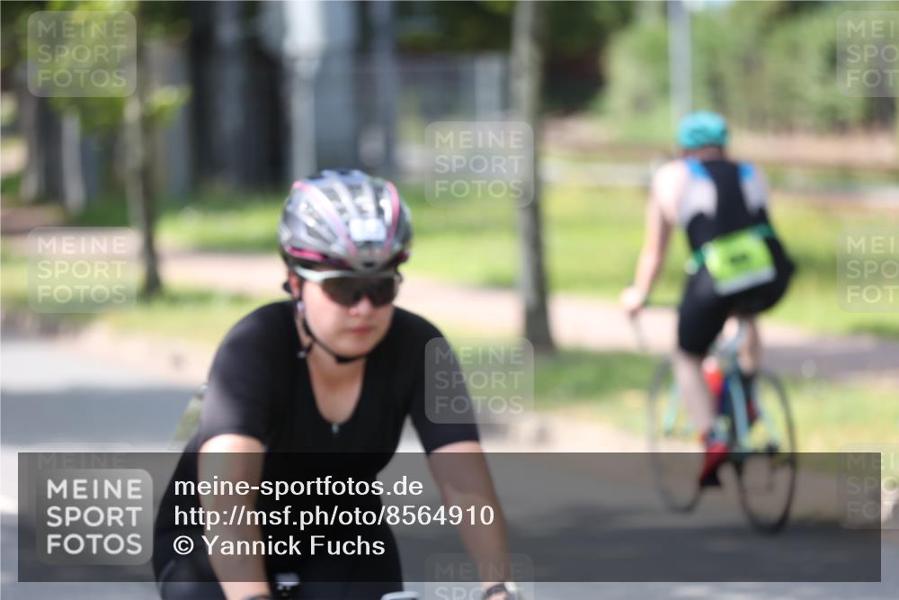 10.08.2025 - GEWOBA Citytriathlon Bremen Yannick Fuchs http://msf.ph/oto/8564910 10.08.2025 14:44:47 Radfahren 35, 73, 208, 323, 346, 383 meine-sportfotos.de