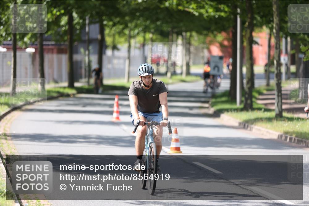 10.08.2025 - GEWOBA Citytriathlon Bremen Yannick Fuchs http://msf.ph/oto/8564919 10.08.2025 14:44:49 Radfahren 35, 73, 208, 346, 383 meine-sportfotos.de
