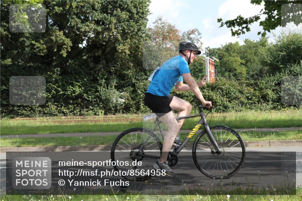 10.08.2025 - GEWOBA Citytriathlon Bremen Yannick Fuchs http://msf.ph/oto/8564958 10.08.2025 11:02:46 Radfahren 23, 53, 135, 223, 484 meine-sportfotos.de