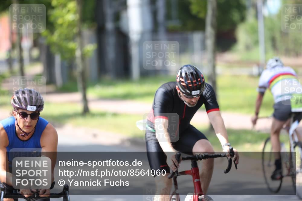 10.08.2025 - GEWOBA Citytriathlon Bremen Yannick Fuchs http://msf.ph/oto/8564960 10.08.2025 14:45:04 Radfahren 35, 198, 326, 336, 346, 453, 484, 497 meine-sportfotos.de
