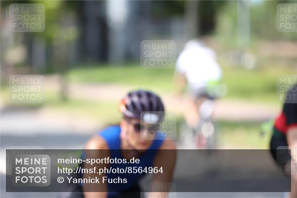 10.08.2025 - GEWOBA Citytriathlon Bremen Yannick Fuchs http://msf.ph/oto/8564964 10.08.2025 14:45:04 Radfahren 35, 198, 326, 336, 346, 453, 484, 497 meine-sportfotos.de