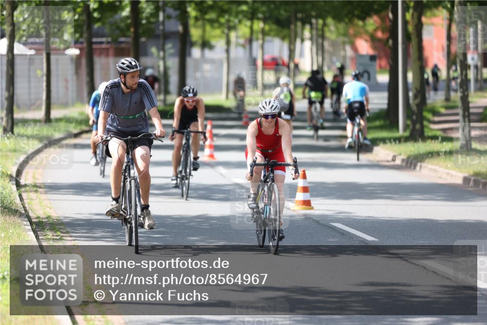 10.08.2025 - GEWOBA Citytriathlon Bremen Yannick Fuchs http://msf.ph/oto/8564967 10.08.2025 14:45:05 Radfahren 35, 198, 326, 336, 346, 453, 484, 497 meine-sportfotos.de