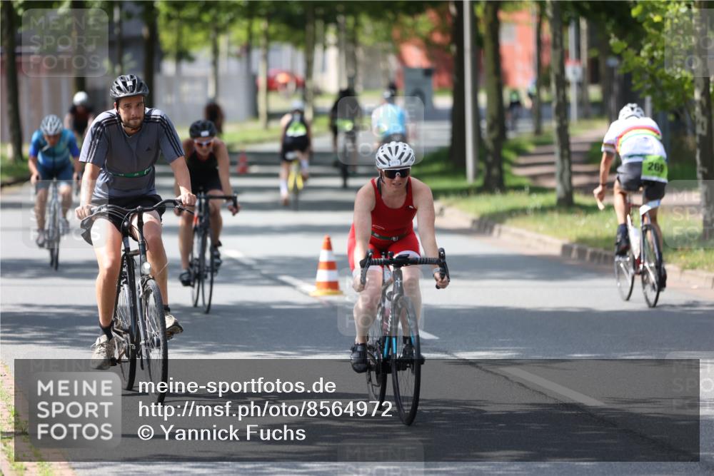10.08.2025 - GEWOBA Citytriathlon Bremen Yannick Fuchs http://msf.ph/oto/8564972 10.08.2025 14:45:06 Radfahren 35, 198, 326, 336, 346, 453, 484, 497 meine-sportfotos.de