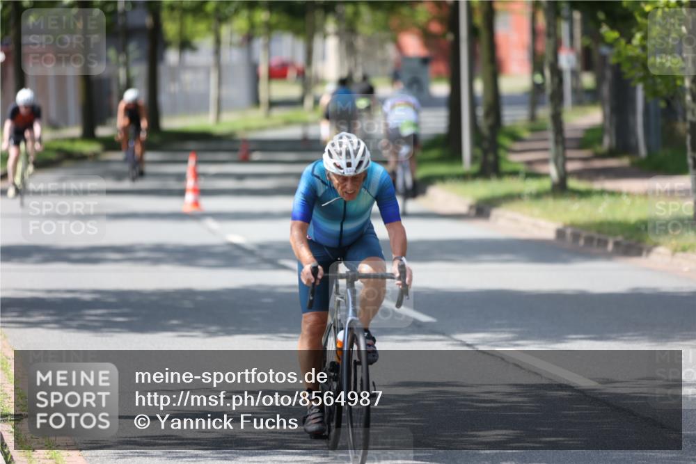 10.08.2025 - GEWOBA Citytriathlon Bremen Yannick Fuchs http://msf.ph/oto/8564987 10.08.2025 14:45:08 Radfahren 35, 198, 326, 336, 346, 453, 484, 497 meine-sportfotos.de