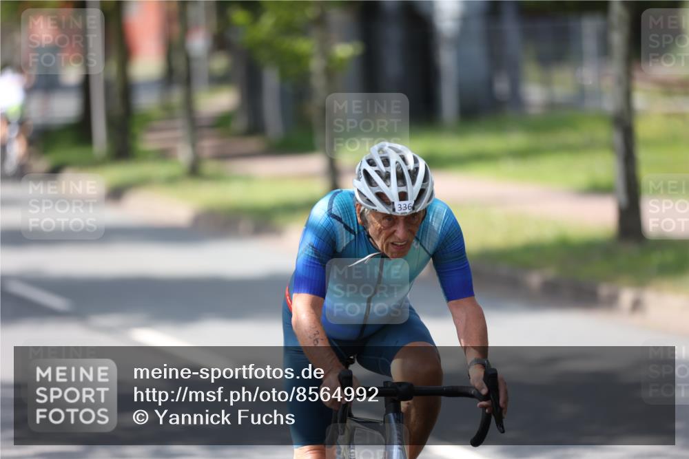 10.08.2025 - GEWOBA Citytriathlon Bremen Yannick Fuchs http://msf.ph/oto/8564992 10.08.2025 14:45:09 Radfahren 35, 198, 326, 336, 346, 453, 484, 497 meine-sportfotos.de