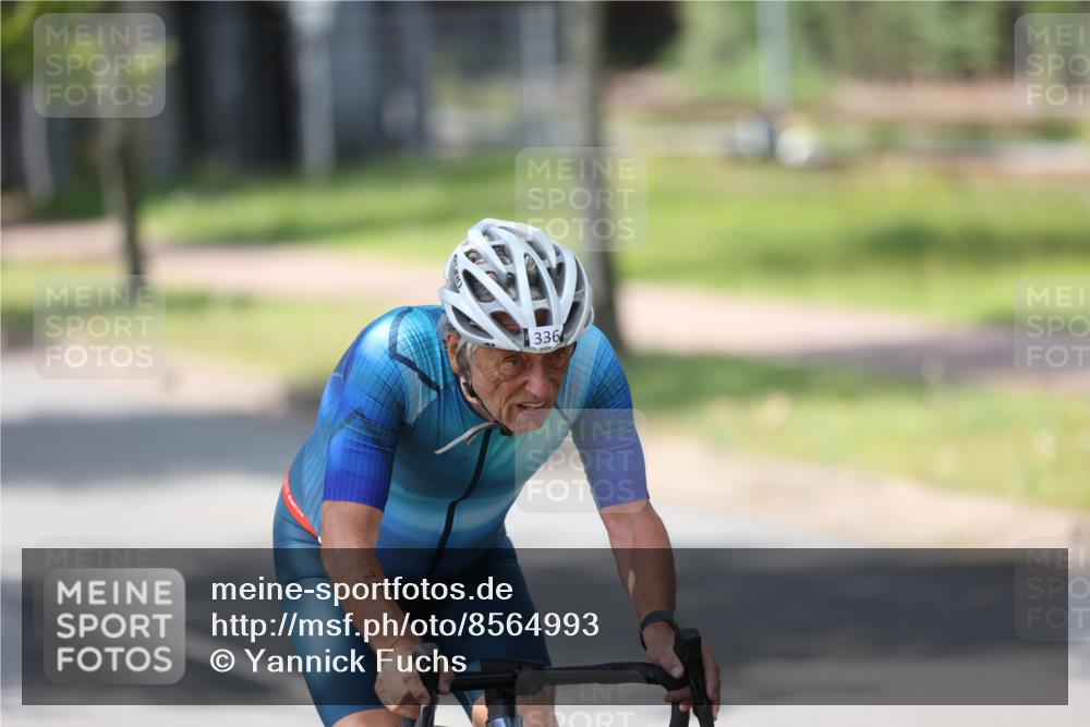 10.08.2025 - GEWOBA Citytriathlon Bremen Yannick Fuchs http://msf.ph/oto/8564993 10.08.2025 14:45:09 Radfahren 35, 198, 326, 336, 346, 453, 484, 497 meine-sportfotos.de
