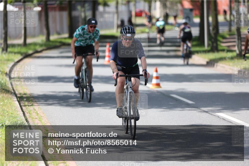 10.08.2025 - GEWOBA Citytriathlon Bremen Yannick Fuchs http://msf.ph/oto/8565014 10.08.2025 14:45:24 Radfahren 202, 221, 247, 349, 360, 497, 532 meine-sportfotos.de