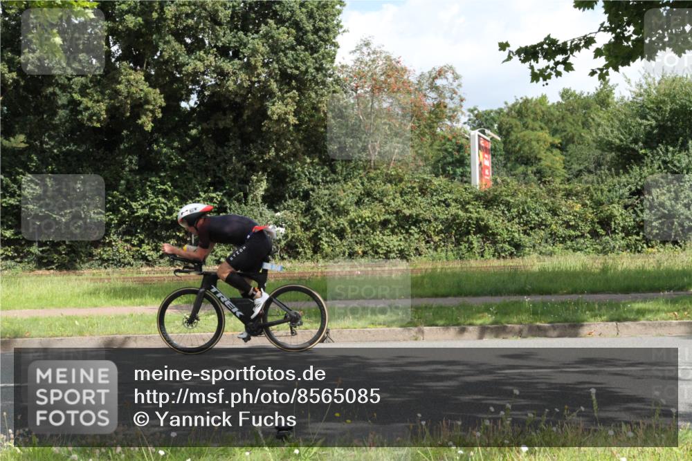 10.08.2025 - GEWOBA Citytriathlon Bremen Yannick Fuchs http://msf.ph/oto/8565085 10.08.2025 11:52:21 Radfahren  meine-sportfotos.de