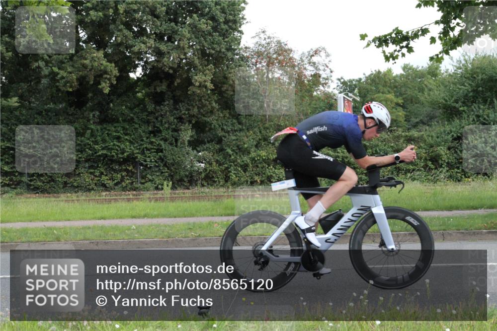 10.08.2025 - GEWOBA Citytriathlon Bremen Yannick Fuchs http://msf.ph/oto/8565120 10.08.2025 11:59:01 Radfahren 612 meine-sportfotos.de