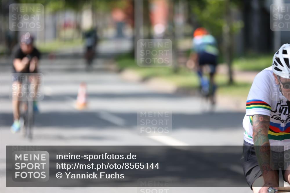 10.08.2025 - GEWOBA Citytriathlon Bremen Yannick Fuchs http://msf.ph/oto/8565144 10.08.2025 14:46:05 Radfahren 61, 182, 269, 363, 404, 422 meine-sportfotos.de