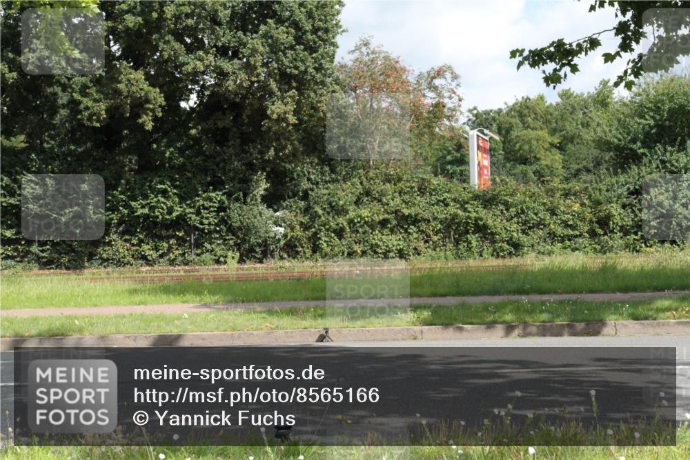 10.08.2025 - GEWOBA Citytriathlon Bremen Yannick Fuchs http://msf.ph/oto/8565166 10.08.2025 12:01:07 Radfahren 579 meine-sportfotos.de