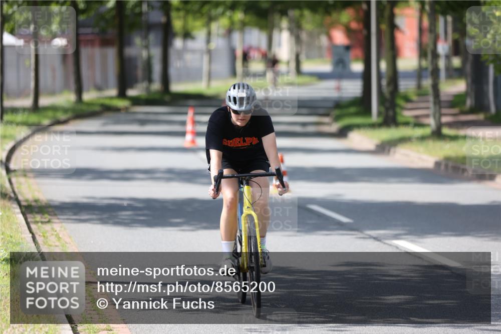 10.08.2025 - GEWOBA Citytriathlon Bremen Yannick Fuchs http://msf.ph/oto/8565200 10.08.2025 14:46:33 Radfahren 270, 358, 406 meine-sportfotos.de