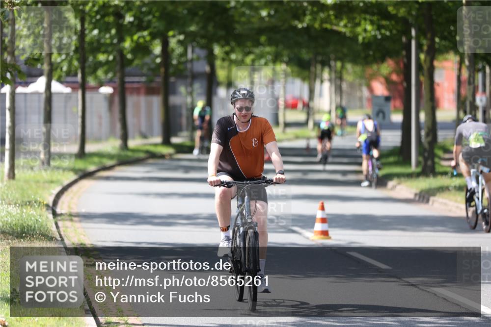 10.08.2025 - GEWOBA Citytriathlon Bremen Yannick Fuchs http://msf.ph/oto/8565261 10.08.2025 14:47:04 Radfahren 128, 140, 158, 220, 320 meine-sportfotos.de