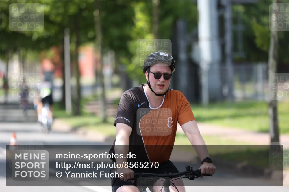 10.08.2025 - GEWOBA Citytriathlon Bremen Yannick Fuchs http://msf.ph/oto/8565270 10.08.2025 14:47:05 Radfahren 128, 140, 220, 320 meine-sportfotos.de