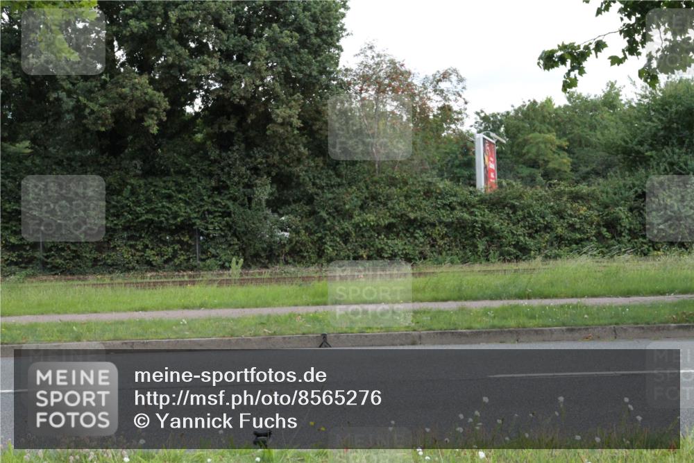10.08.2025 - GEWOBA Citytriathlon Bremen Yannick Fuchs http://msf.ph/oto/8565276 10.08.2025 12:03:25 Radfahren 739 meine-sportfotos.de