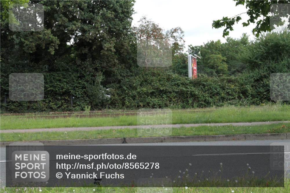 10.08.2025 - GEWOBA Citytriathlon Bremen Yannick Fuchs http://msf.ph/oto/8565278 10.08.2025 12:03:29 Radfahren  meine-sportfotos.de