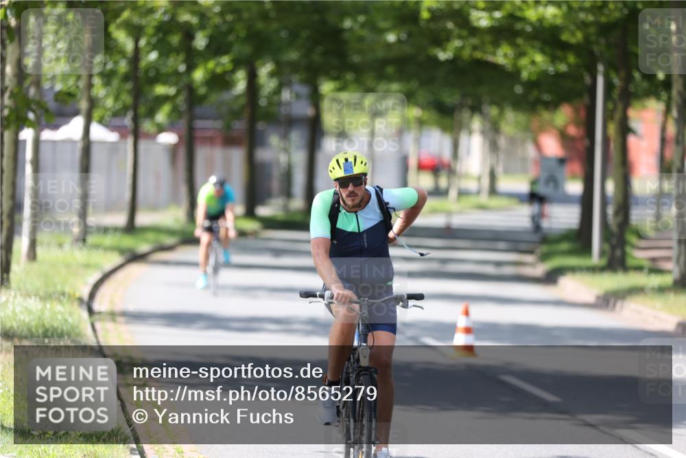 10.08.2025 - GEWOBA Citytriathlon Bremen Yannick Fuchs http://msf.ph/oto/8565279 10.08.2025 14:47:14 Radfahren 140, 220 meine-sportfotos.de