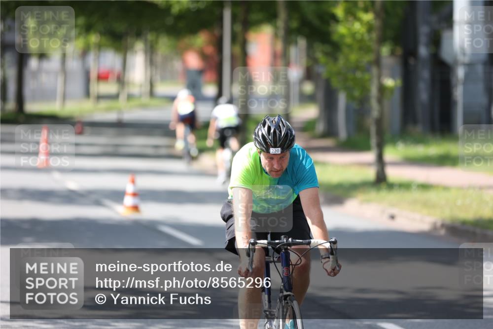 10.08.2025 - GEWOBA Citytriathlon Bremen Yannick Fuchs http://msf.ph/oto/8565296 10.08.2025 14:47:18 Radfahren 220 meine-sportfotos.de