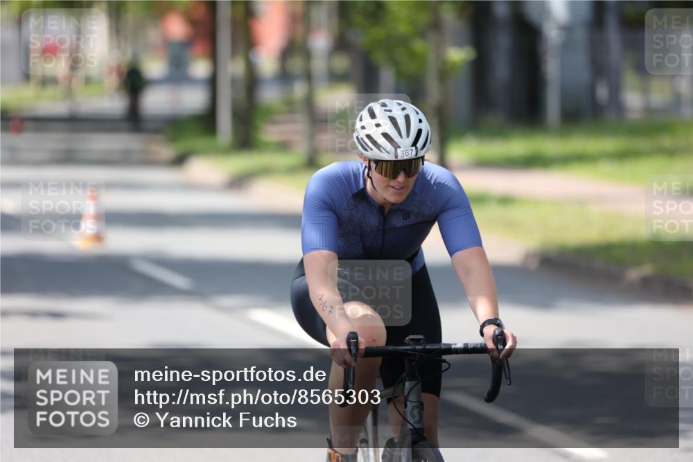 10.08.2025 - GEWOBA Citytriathlon Bremen Yannick Fuchs http://msf.ph/oto/8565303 10.08.2025 14:47:33 Radfahren 367, 382, 448, 467, 483 meine-sportfotos.de