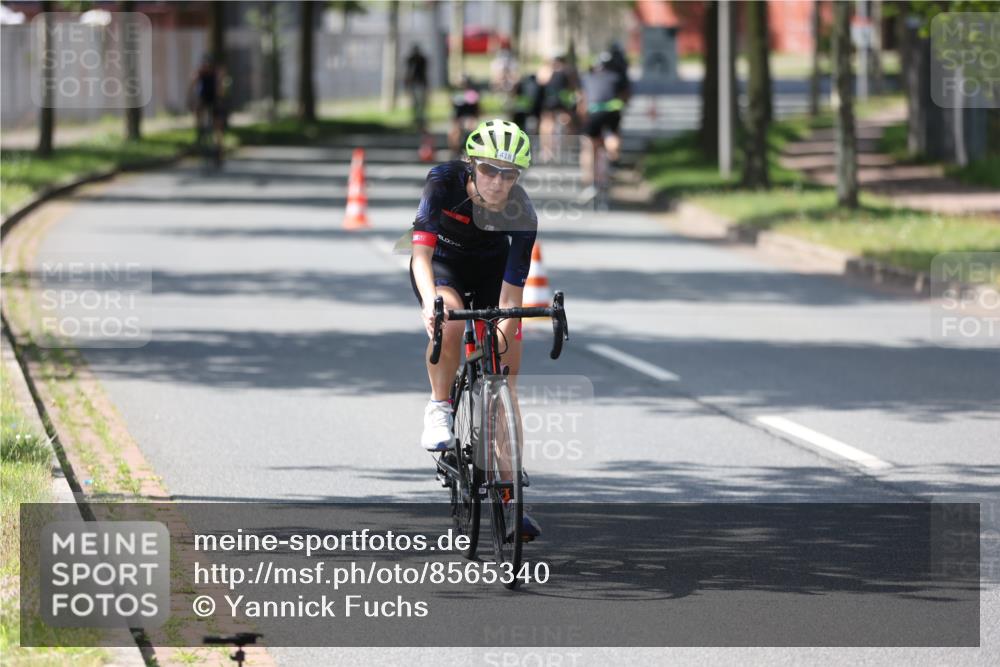 10.08.2025 - GEWOBA Citytriathlon Bremen Yannick Fuchs http://msf.ph/oto/8565340 10.08.2025 14:47:57 Radfahren 22, 331, 350, 418, 447 meine-sportfotos.de