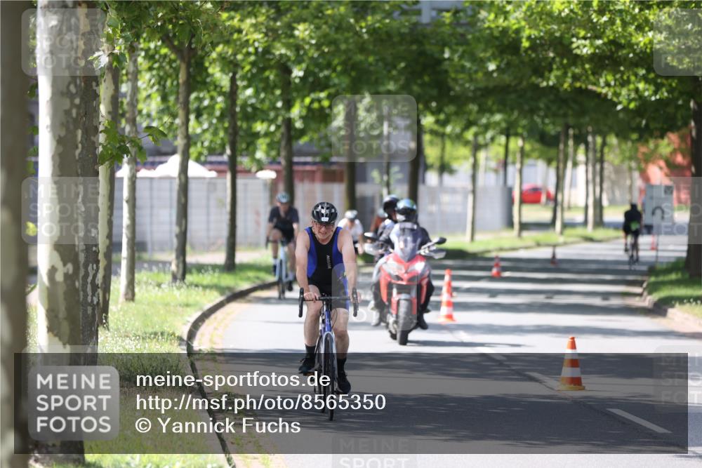 10.08.2025 - GEWOBA Citytriathlon Bremen Yannick Fuchs http://msf.ph/oto/8565350 10.08.2025 14:48:03 Radfahren 22, 331, 350, 418, 447 meine-sportfotos.de