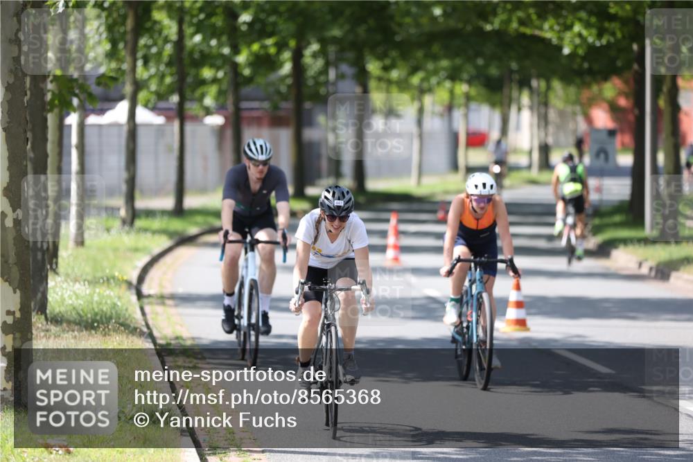 10.08.2025 - GEWOBA Citytriathlon Bremen Yannick Fuchs http://msf.ph/oto/8565368 10.08.2025 14:48:08 Radfahren 22, 196, 331, 350, 447 meine-sportfotos.de