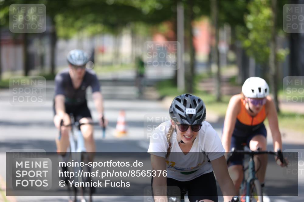 10.08.2025 - GEWOBA Citytriathlon Bremen Yannick Fuchs http://msf.ph/oto/8565376 10.08.2025 14:48:09 Radfahren 22, 196, 331, 350, 447 meine-sportfotos.de