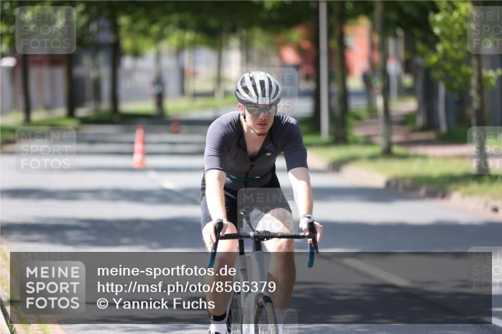 10.08.2025 - GEWOBA Citytriathlon Bremen Yannick Fuchs http://msf.ph/oto/8565379 10.08.2025 14:48:10 Radfahren 22, 196, 331, 350, 447 meine-sportfotos.de