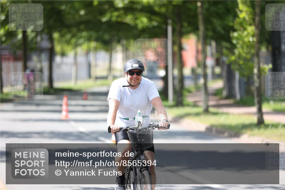10.08.2025 - GEWOBA Citytriathlon Bremen Yannick Fuchs http://msf.ph/oto/8565394 10.08.2025 14:48:20 Radfahren 189, 196, 350, 447, 457 meine-sportfotos.de
